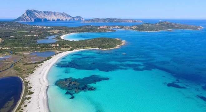 Spiagge e vita notturna 3 Capo coda cavallo San Teodoro